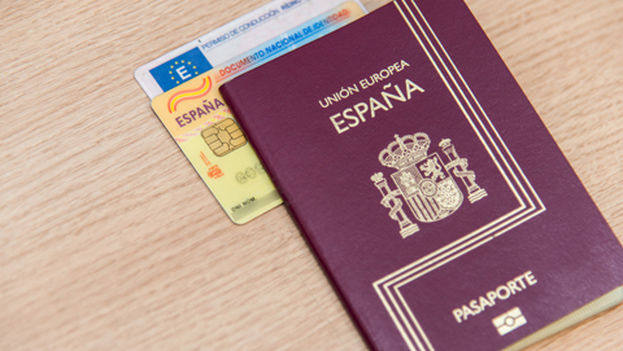 Spanish passport (CC)