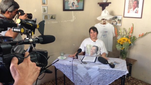 Laura Labrada during the press conference at the headquarters of the Ladies in White (14ymedio)