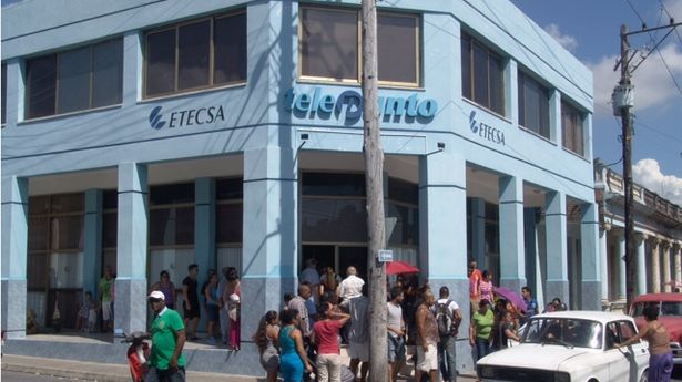 The ETECSA offices in Pinar del Rio