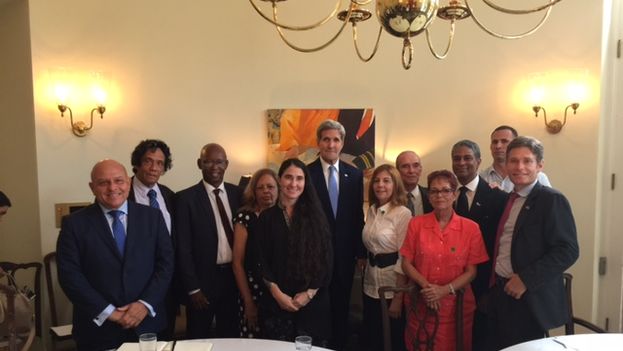 Secretary of State of the United States, John Kerry, in his Friday meeting with dissidents in Havana