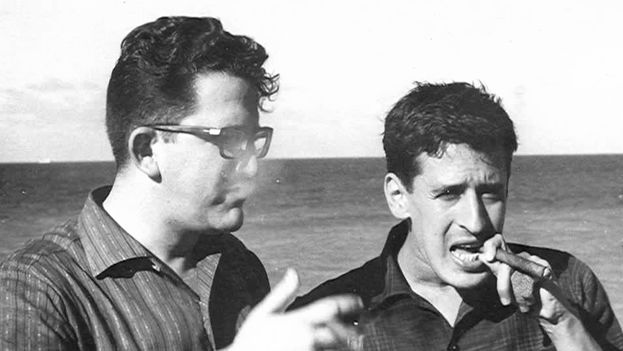 The Salvadoran journalist Roque Dalton with the Cuban poet Heberto Padilla (left) in Havana in 1966. (Wikimedia)