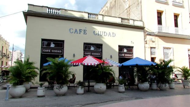 Facade of the Café Ciudad in Camaguey. (14ymedio)