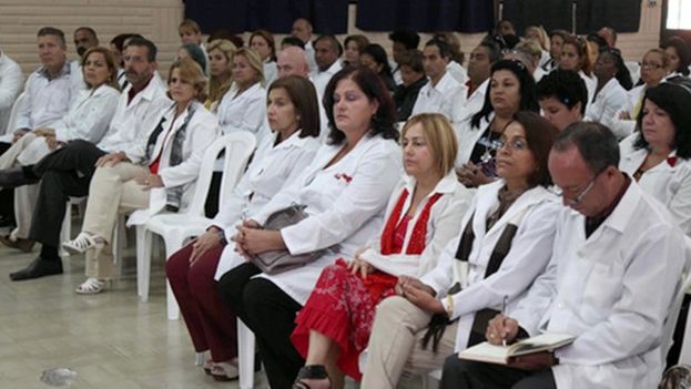 Cuban medical mission in Ecuador. (Américatevé.com)