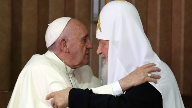 Pope Francis and Patriarch Kirill during a meeting in Havana. (EFE)