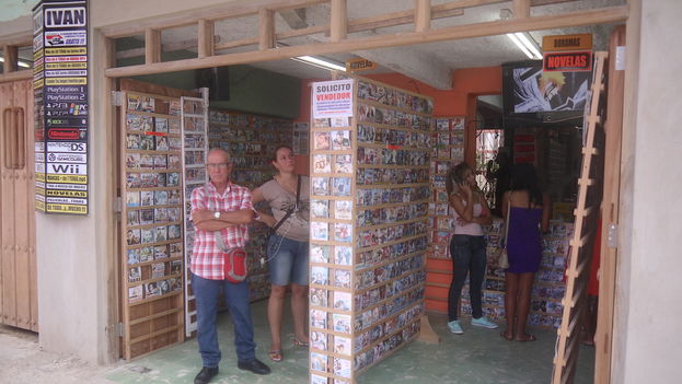 Disc store with music, movies and TV shows, in the city of Camagüey. (14ymedio)