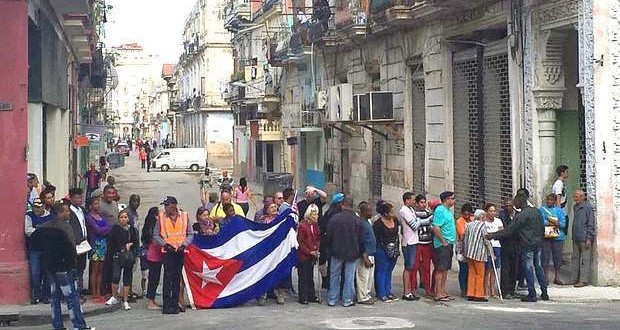 Cubans waiting for Obama to pass.