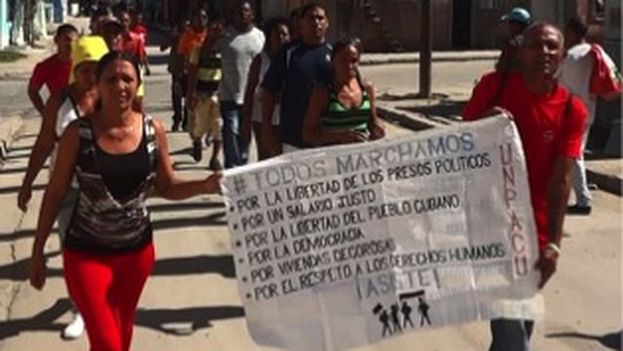 Patriotic Union of Cuba activists carry out marches in spite of frequent arrests (UNPACU)