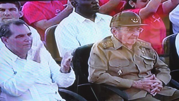 Raul Castro, who did not play an active part in the event, remained in the first row of the audience and left as soon as the ceremony ended. (Capture)