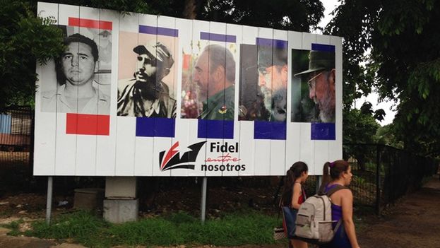 Official billboard to celebrate the 90th birthday of Fidel Castro. (14ymedio)