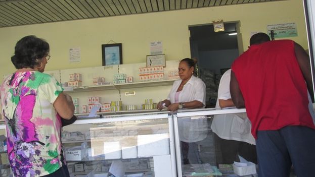 Shortages in state pharmacies fuels illegal trade in medicines in Cuba (14ymedio)